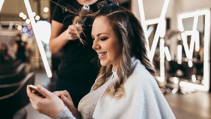 woman on a hair salon